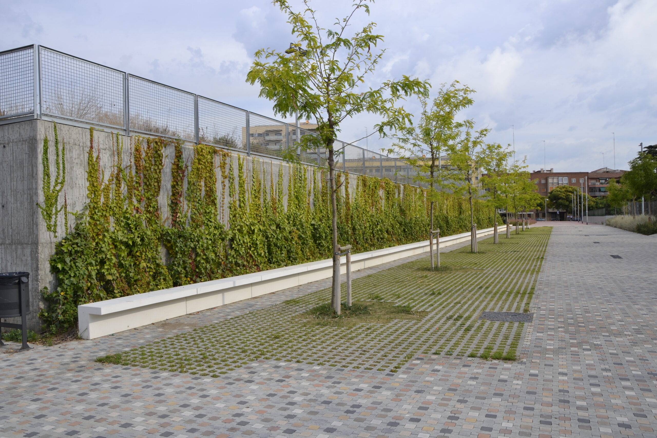 Llosa-trama-square-grey-Casernes-sant-andreu-bcn-taco-acqua-joint-2021