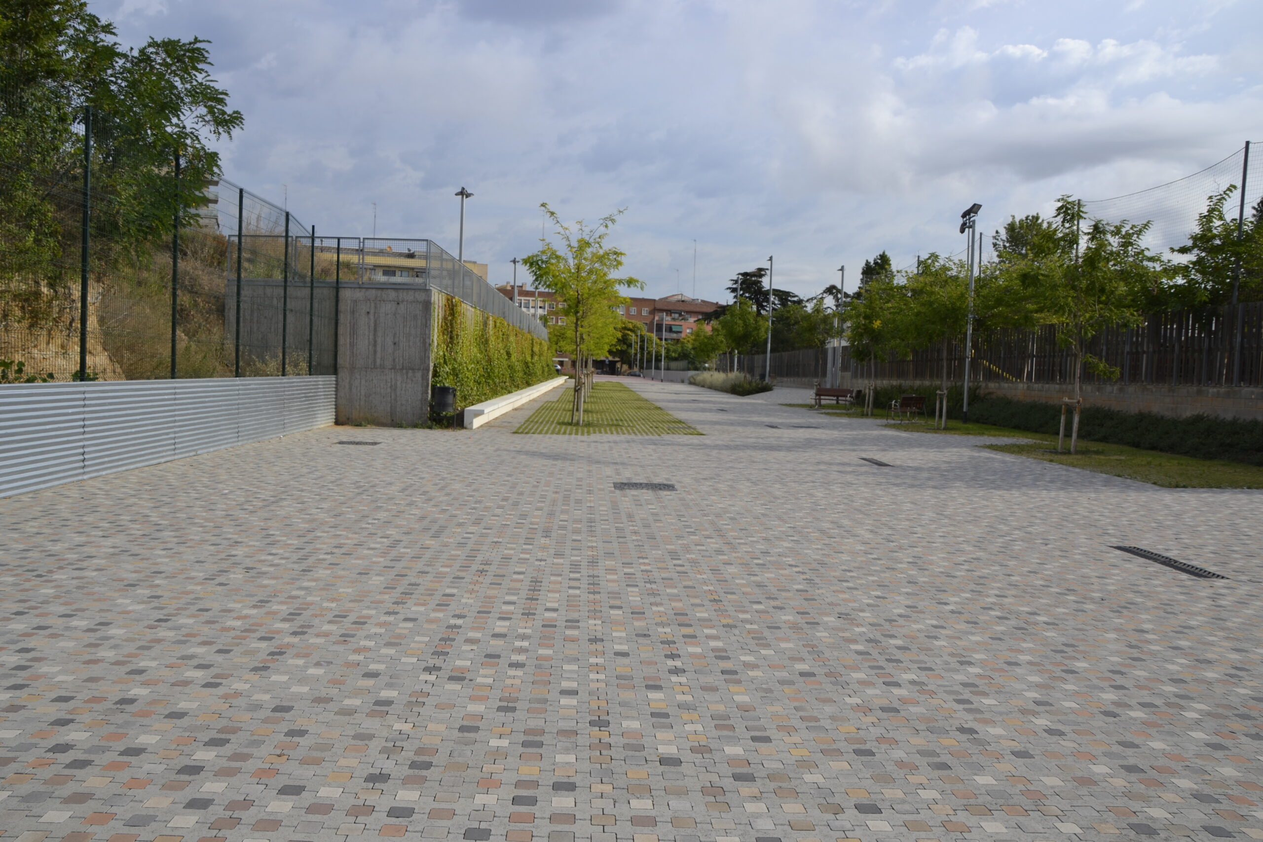 Llosa-trama-taco-square-Casernes-sant-andreu-bcn-2021