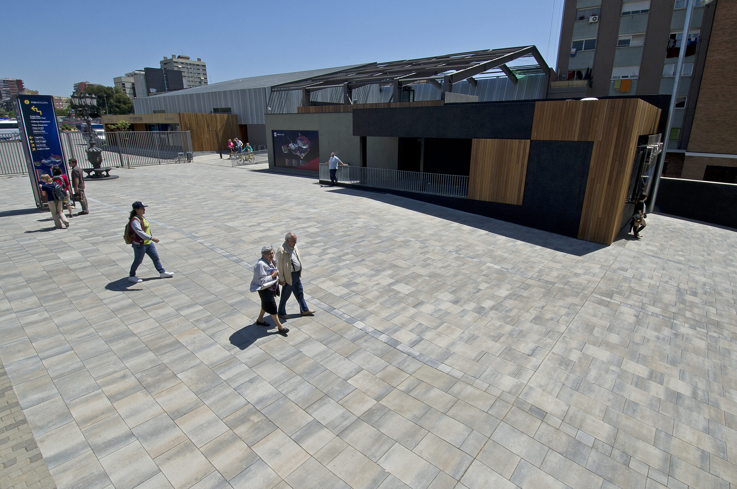 Llosa-vulcano-contract-arena-bcn-FCB