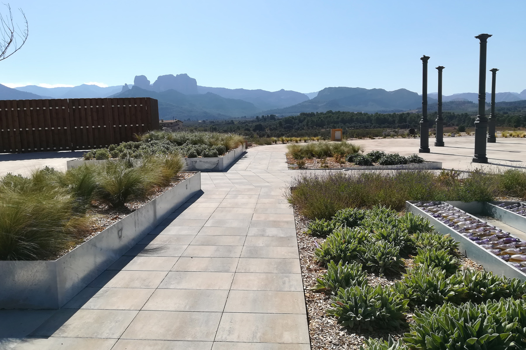 Llosa-vulcano-contract-desierto-mix-Belén Mutlló- les-vinyes-del-convent-Horta-tarragona