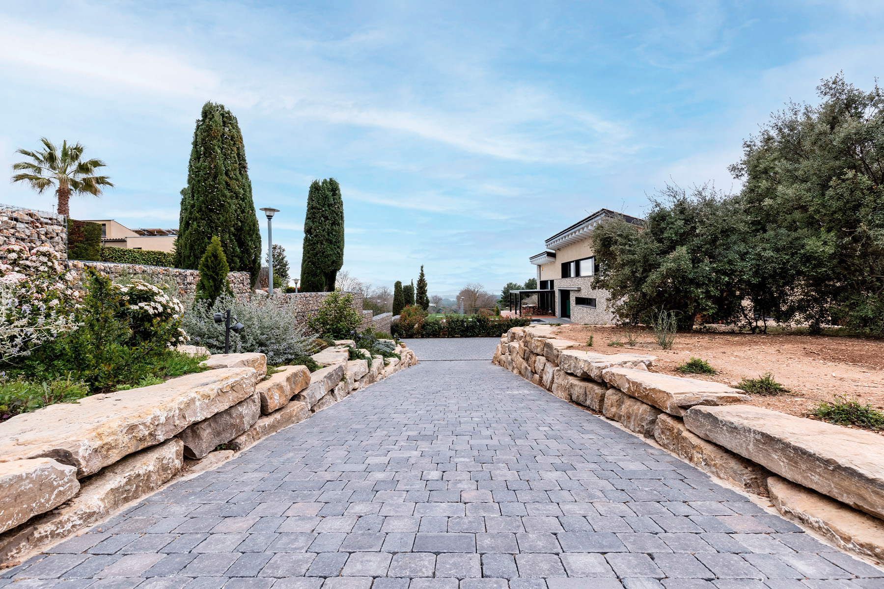 Tegula-home-black-collbato-bcn-catalunya