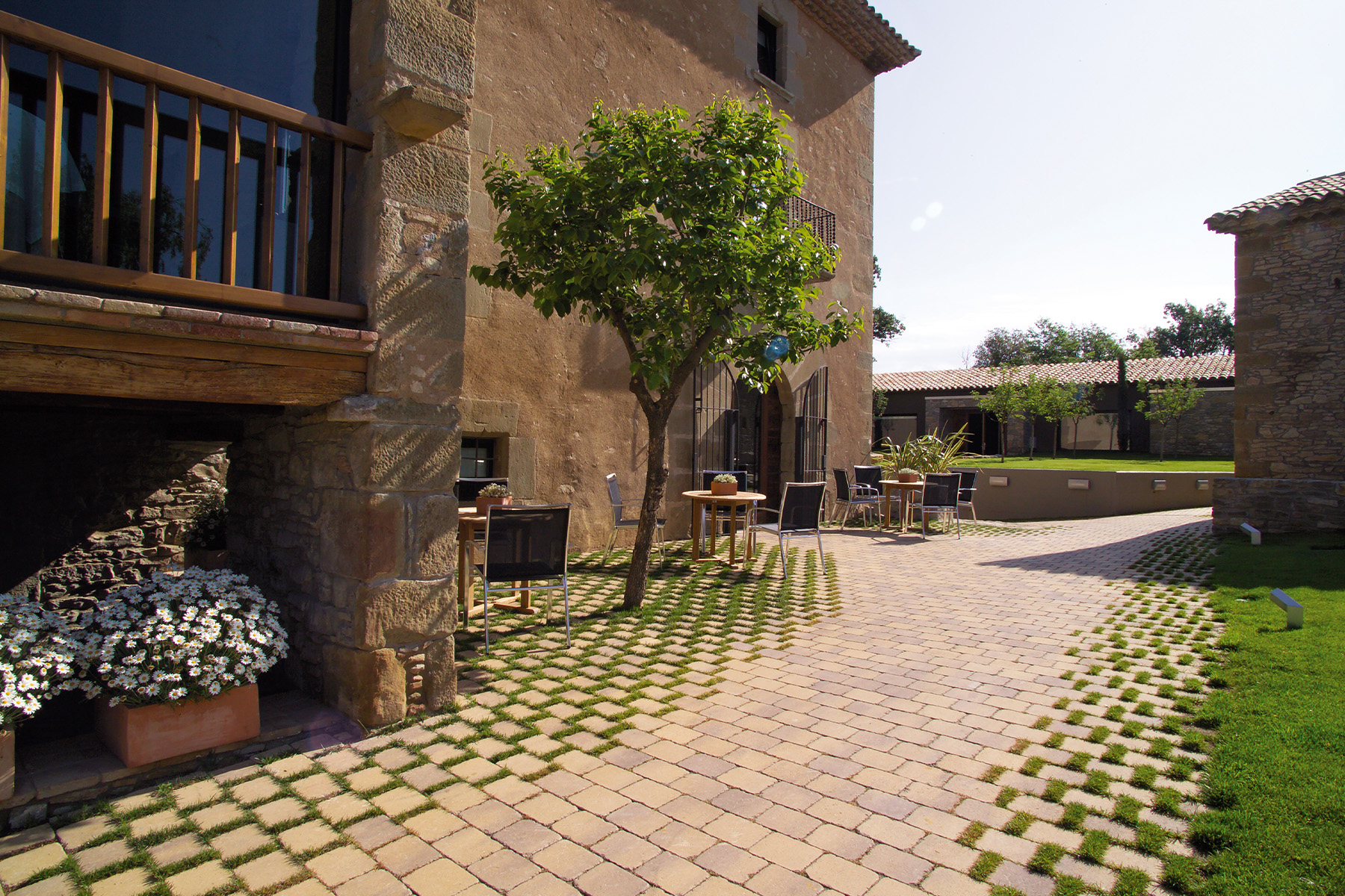 Tegula-hotel-desierto-mas-albareda-green