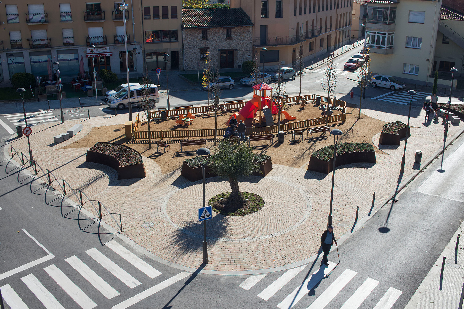 Tegula-square-marfil-tona-park-barcelona