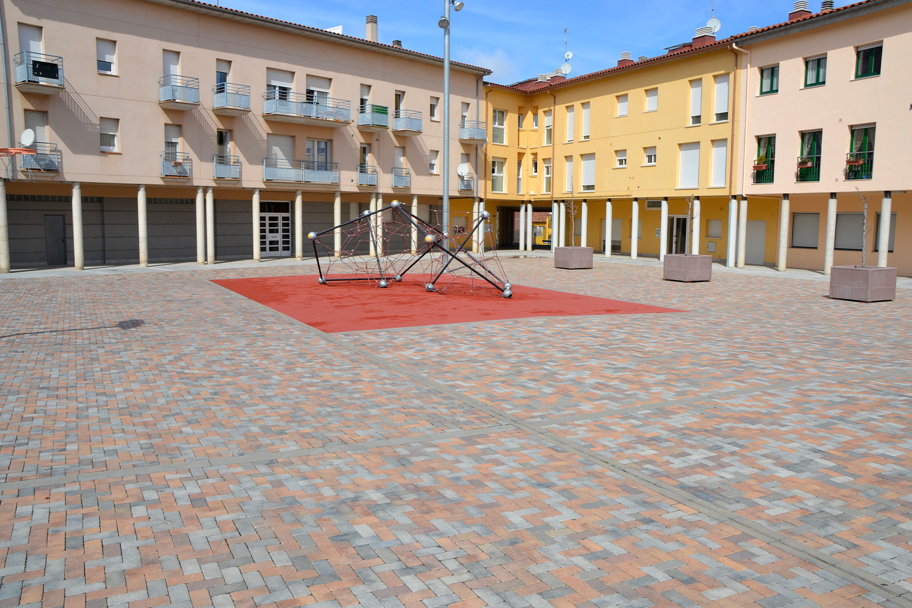 Tegula-square-mix-plaça-catalunya-centelles-bcn-six
