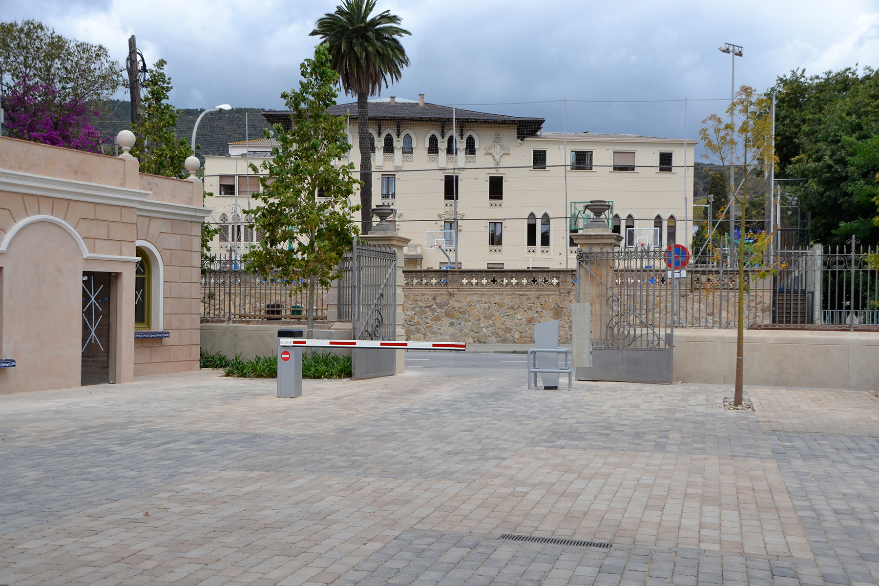 Tegula-tec-contract-marfil-arena-clinica-creu-blanca-barcelona