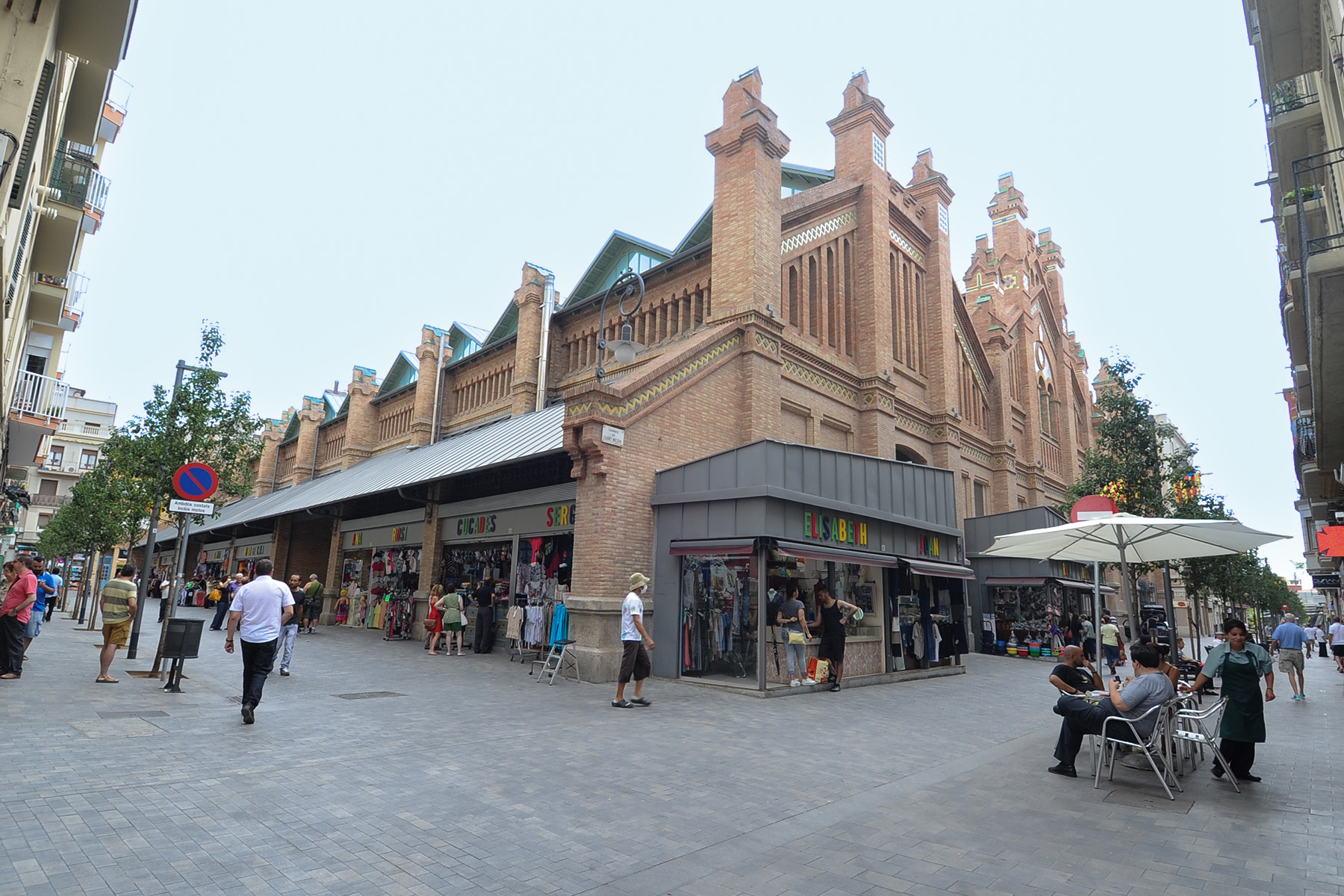 Terana-square-ceniza-mercat-sants-airclean