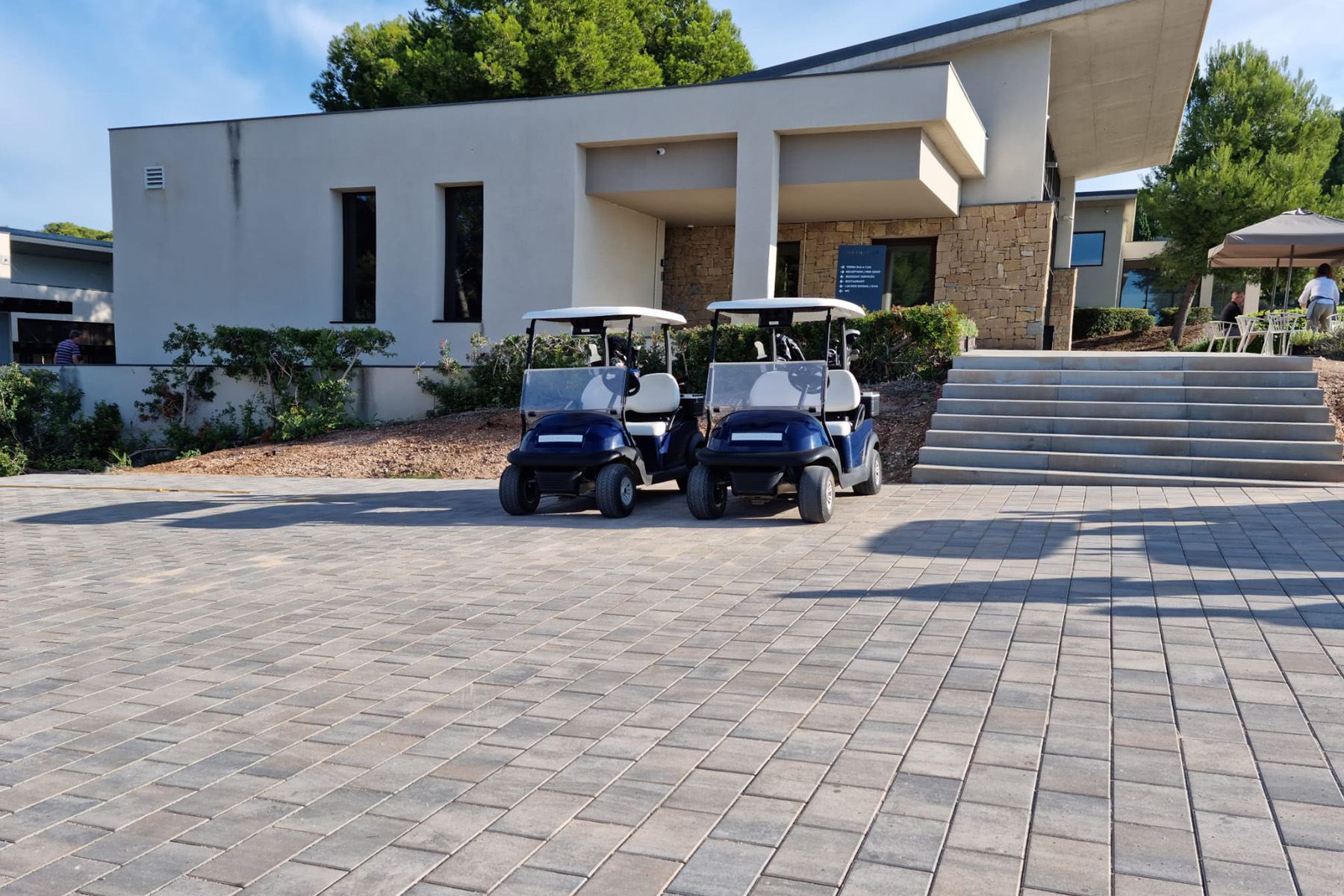 VS5-contract-arena-salou-tarragona-cataluña