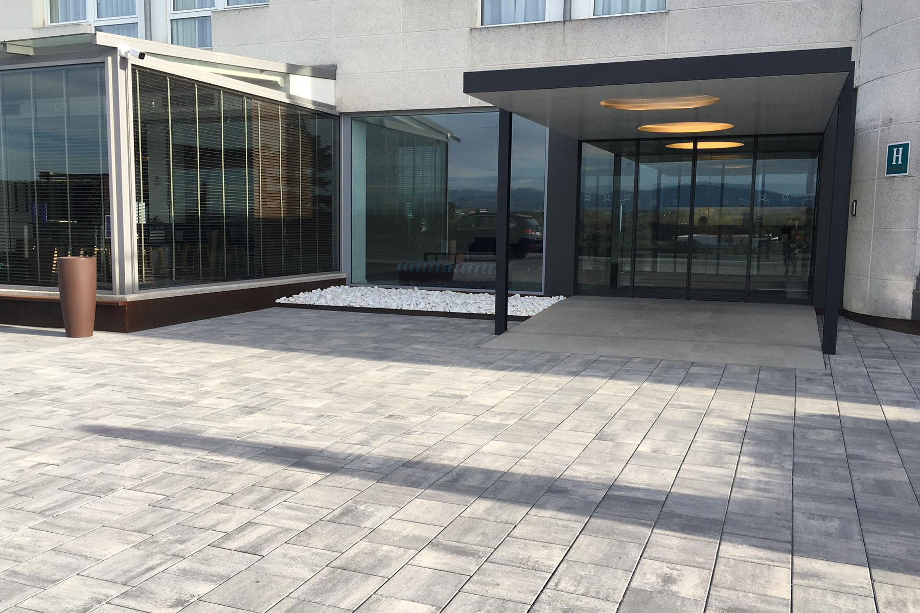 VS5-contract-ceniza-hotel-augusta-granollers-bcn