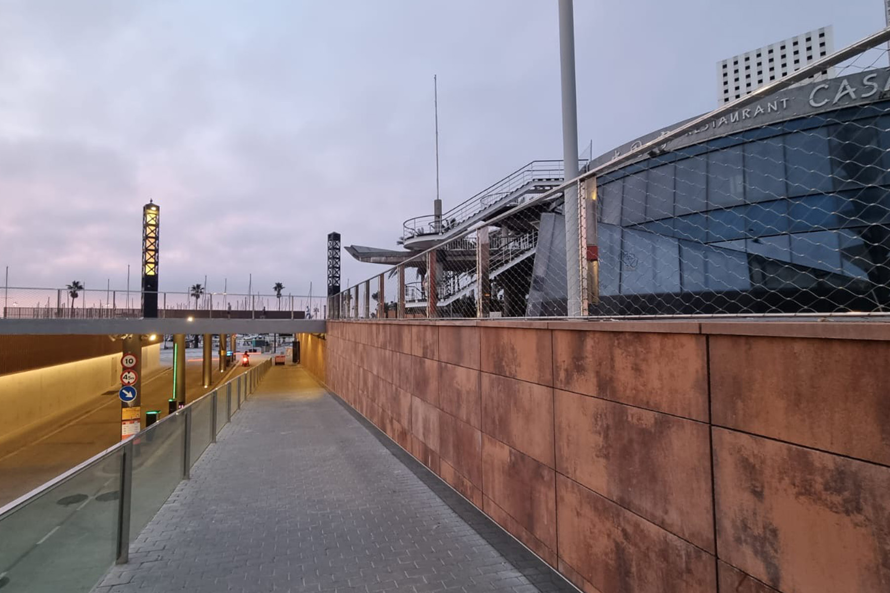 port-olpimic-barcelona-corten-llosa-vulcano-aplacada-breinco