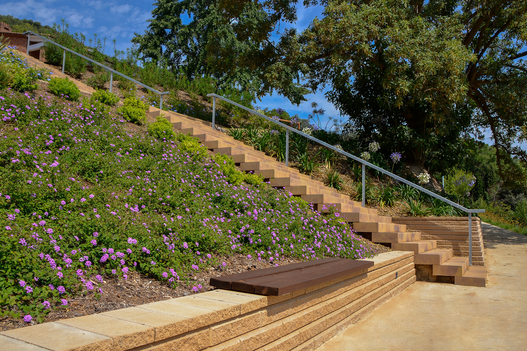 ab-lite-stones-home-desierto-pedralbes-bcn-superstep2