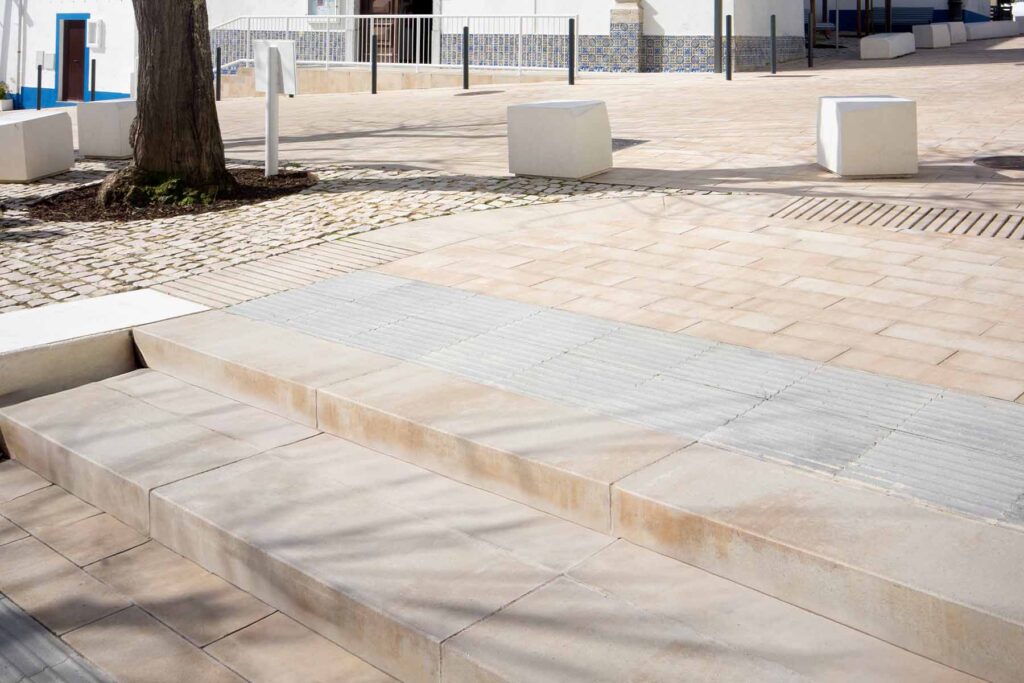 pavimentación y urbaniozación sostenible espacio público Melides